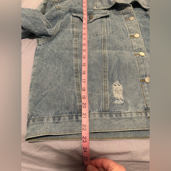 Women’s Distressed Denim Jacket - Picture 6 of 7